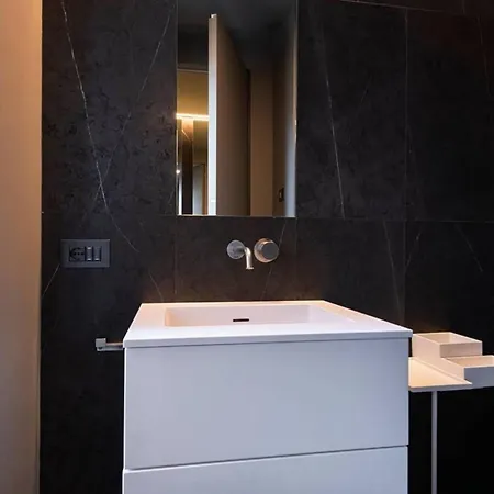 Apartment Rhein Crown - A Timeless Above The River *